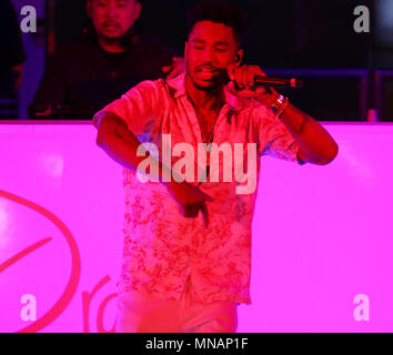 Las Vegas, Nevada, USA. 16 Mai, 2018. Sänger Trey Songz führt LIVE im Grand Saison Eröffnung von SWIM NACHT in Drai's Beachclub am 15. Mai 2018 in Las Vegas, Nevada Credit: Marcel Thomas/ZUMA Draht/Alamy leben Nachrichten Stockfoto
