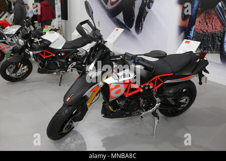 ISTANBUL, Türkei - 25. FEBRUAR 2018: Aprilia A900 auf der Motorrad Messe in Istanbul Istanbul Stockfoto