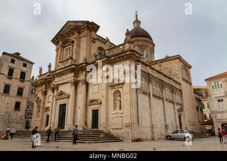 Die Kathedrale (oder die Kathedrale Velike Gospe, Kathedrale Marijina Uznesenja oder Dubrovnik Kathedrale) in Dubrovnik, Kroatien. Stockfoto