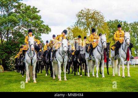 Tag 2. Royal Windsor Horse Show. Windsor. Berkshire. UK. Die montierten Band der Household Cavalry. Hinter den Kulissen. 10.05.2018. Stockfoto