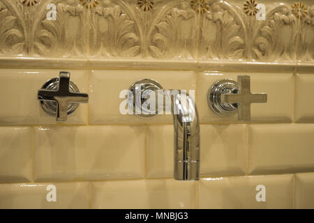 Wasser im Bad retro Style Stockfoto
