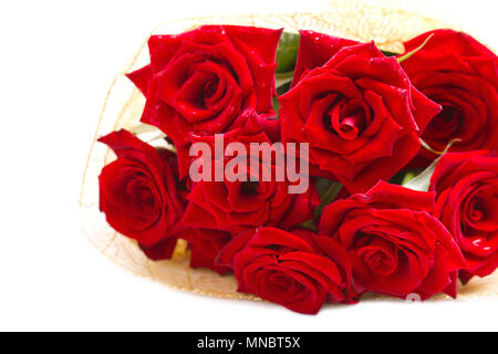 In der Nähe von einem schönen Strauß roter Rosen. Stockfoto