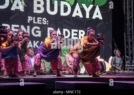 Belgrad, Serbien - 26. August 2017: Indonesische Festival in Belgrad, traditionelle Tänzer Stockfoto