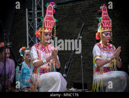 Belgrad, Serbien - 26. August 2017: Indonesische Festival in Belgrad, traditionelle Tänzer Stockfoto