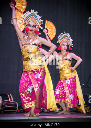 Belgrad, Serbien - 26. August 2017: Indonesische Festival in Belgrad, traditionelle Tänzer Stockfoto