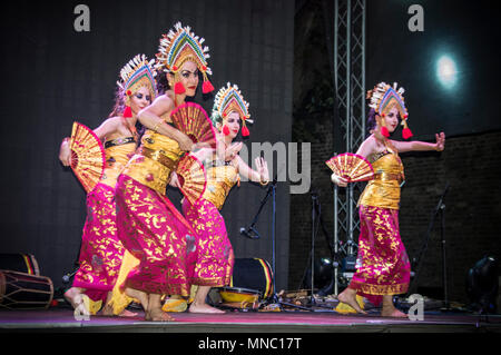 Belgrad, Serbien - 26. August 2017: Indonesische Festival in Belgrad, traditionelle Tänzer Stockfoto