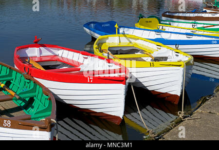 Ruderboote auf die bloße im Dorf Damme, Suffolk, England Großbritannien Stockfoto