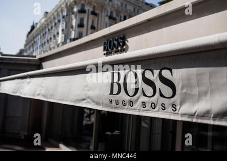 CANNES, Frankreich - Mai 12: alte Hugo Boss Eingang der Shop in der Croisette von Cannes über die 12 h von Mai 2018 in Cannes, Frankreich Stockfoto