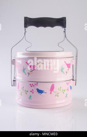 Essen Container Tiffin oder essen Träger auf Hintergrund Stockfoto