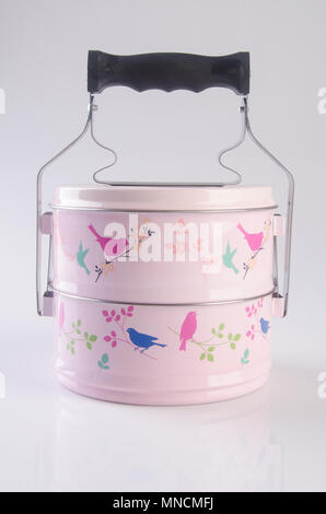 Essen Container Tiffin oder essen Träger auf Hintergrund Stockfoto
