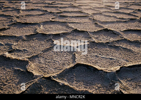 Aran va Bidgol, Iran - Oktober 12, 2017: Salt Lake in der Maranjab Wüste. Stockfoto