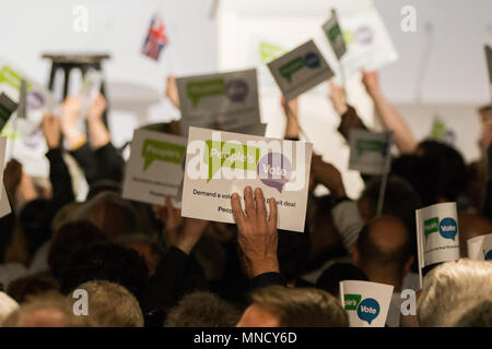 Ein Publikum von über 1000 Menschen nehmen an der nationalen Start der Kampagne für ein Volk auf der abschließenden Brexit beschäftigen, Electric Ballroom, Camden, London, UK. Mit: Atmosphäre, Wo: London, England, Vereinigtes Königreich, wenn: 15 Apr 2018 Credit: Wheatley/WANN Stockfoto