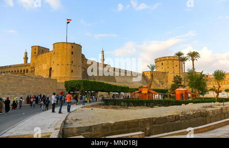 Die Zitadelle von Saladin von Kairo über mokattam Hügel in der Nähe des Stadtzentrum, ist eine mittelalterliche islamische Festung in Kairo, Ägypten, Afrika Stockfoto