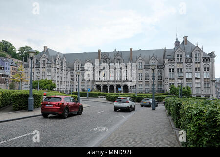 Fußgängerzone Blick auf die Fürstbischöfe' Palace, Lüttich, Belgien Stockfoto