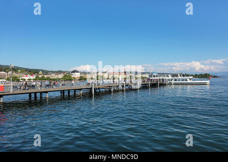 Zürich, Schweiz - 11. Mai 2018: See Zürich, Blick von der Stadt Zürich. Der See ist ein See in der Schweiz, die sich südöstlich der Stadt o Stockfoto