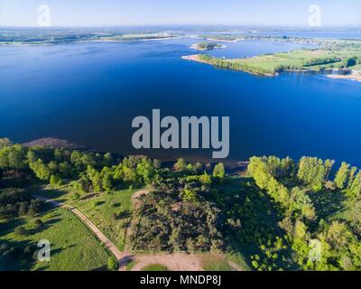 Soldatenfriedhof am Swiecajty See zum Gedenken an Deutsche und Russische Soldaten während des Ersten Weltkrieges in Kartuzy, Polen (ehemals E-gefallenen entfernt Stockfoto