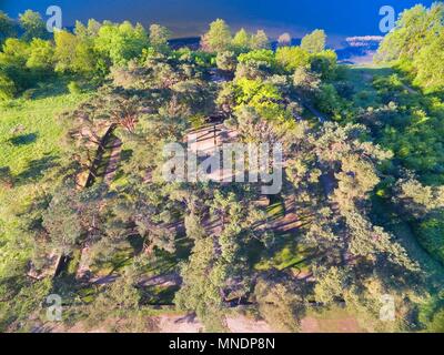 Soldatenfriedhof am Swiecajty See zum Gedenken an Deutsche und Russische Soldaten während des Ersten Weltkrieges in Kartuzy, Polen (ehemals E-gefallenen entfernt Stockfoto