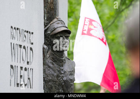 Denkmal der Rotmistrz Witold Pilecki März in Warschau, Polen. 13. Mai 2018, Ehre, Witold Pilecki, Polnische Armee Soldat und Secret Agent o zu zahlen Stockfoto