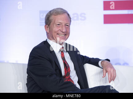 Washington, District of Columbia, USA. 15 Mai, 2018. Liberale Aktivisten Tom Steyer erscheint auf einem Panel in der Mitte für amerikanischen Fortschritt' 2018 Ideen Konferenz im Renaissance Hotel in Washington, DC am Dienstag, 15. Mai 2018. Quelle: Ron Sachs/CNP. Credit: Ron Sachs/CNP/ZUMA Draht/Alamy leben Nachrichten Stockfoto