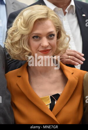 15. Mai 2018, Deutschland, Köln: Schauspielerin Heike Makatsch posiert auf einer Pressekonferenz auf dem Set des Films "Ich krieg noch Gedenkbuch in New York" (Lit. Ich war noch niemals in New York" wurde. Foto: Horst Galuschka/dpa Stockfoto