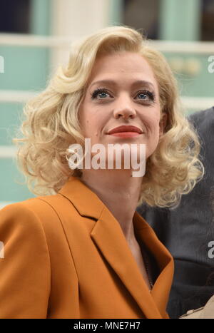 15. Mai 2018, Deutschland, Köln: Schauspielerin Heike Makatsch posiert auf einer Pressekonferenz auf dem Set des Films "Ich krieg noch Gedenkbuch in New York" (Lit. Ich war noch niemals in New York" wurde. Foto: Horst Galuschka/dpa Stockfoto