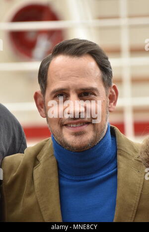 15. Mai 2018, Deutschland, Köln: Schauspieler Moritz Bleibtreu bei einer Pressekonferenz auf dem Set des Films "Ich krieg noch Gedenkbuch in New York" (Lit. Ich war noch niemals in New York" wurde. Foto: Horst Galuschka/dpa Stockfoto