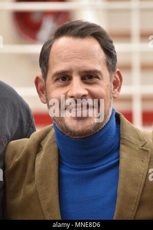 15. Mai 2018, Deutschland, Köln: Schauspieler Moritz Bleibtreu bei einer Pressekonferenz auf dem Set des Films "Ich krieg noch Gedenkbuch in New York" (Lit. Ich war noch niemals in New York" wurde. Foto: Horst Galuschka/dpa Stockfoto