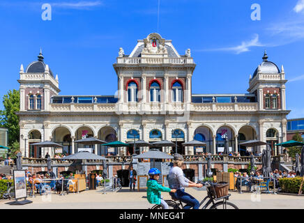 Amsterdam, Niederlande, 11. Mai 2018: Blick auf den Vondelpark 3 Restaurant im Vondelpark Stockfoto