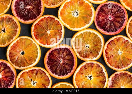 Blut Orangenscheiben (full frame, von oben gesehen) Stockfoto