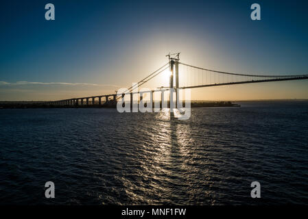 Sundown geschossen von einer Brücke, die den Kanal von Mosambik in Maputo kreuzt. Stockfoto