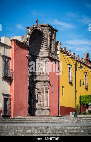 Hauptportal der Nuestra Señora de la Salud, Kirche San Miguel de Allende, einer kolonialen-era City, Bajío region, zentralen Mexiko Stockfoto