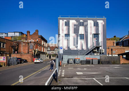 Gebäude im Zentrum von Portsmouth mit Herzen der Stadt in der es in riesigen Buchstaben geschrieben Stockfoto