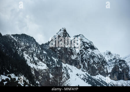 Bergige Gegend in Canfranc Tal in den Pyrenäen in der Nähe der Bevölkerung von Jaca (Aragon) Foto: Eduardo Manzana Stockfoto