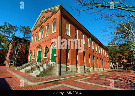 Salem, Massachusetts, USA - 14. September 2016: Old Salem Rathaus, das heute das Salem Museum. Ein perfektes Beispiel für Federal Style in gebaut Stockfoto