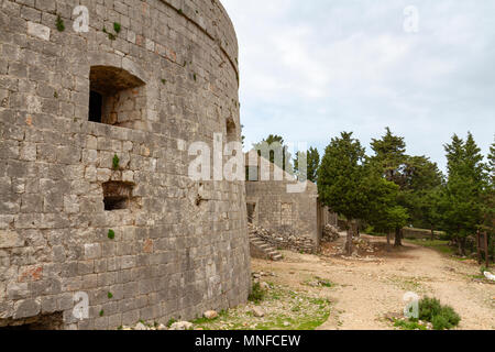 Die Ruinen von Fort Royal auf der Insel Lokrum, in der Adria, Dubrovnik, Kroatien. Stockfoto