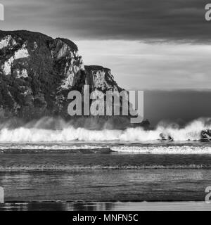 El Pescador Leuchtturm von La Salvé Strand, Laredo, Biscaya, Kantabrien, Spanien, Europa Stockfoto