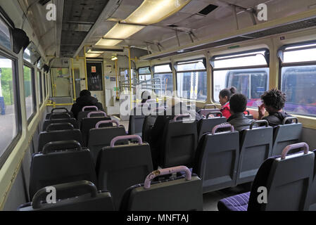 Northern Rail Pacer alten Waggon, Birkenholz, Warrington, Cheshire, England, Großbritannien Stockfoto