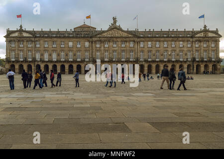 Das Rathaus gegenüber der Kathedrale des heiligen Jakobus in Santiago de Compostela, Galizien, Spanien, Europa, Stockfoto