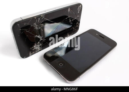 Iphone 4 und i-phone 4 s, Doppel smatphone Stockfoto