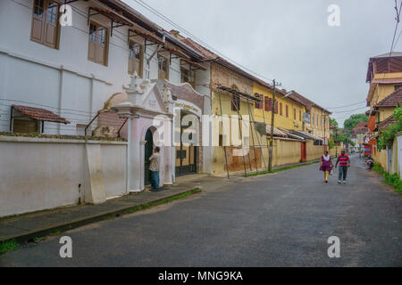 Fort Kochi Straße im Regen Stockfoto