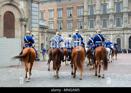 Die Royal Guards - wachablösung an der Königlichen Schloss in Stockholm, Schweden Stockfoto