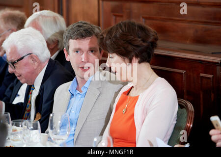 Markieren Forsyth an der Oldie literarische Mittagessen 15/05/18. Stockfoto