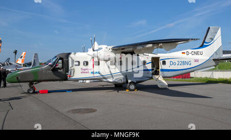 BERLIN, DEUTSCHLAND - Apr 27, 2018: Fliegender Prüfstand Dornier Do-228 NG von RUAG Aerospace auf der ILA Berlin Air Show. Stockfoto