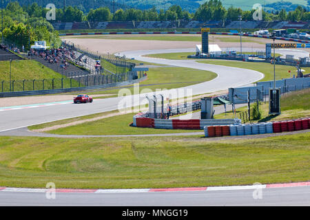 Nürburgring, Rennstrecke Motorsport, Kurven, curbes, racing, Top Gear, hohe Geschwindigkeit, schnell und wütend, grüne Hölle, Top Gear, schnell und wütend, Eifel, R Stockfoto