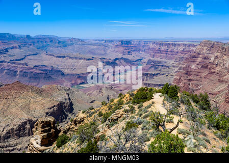 Tolle Aussicht auf den Desert View Wachtturm von Lipan Point im Grand Canyon, Arizona, USA Stockfoto