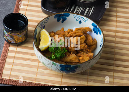 Tori karaage japanische Deep Fried Chicken Stockfoto