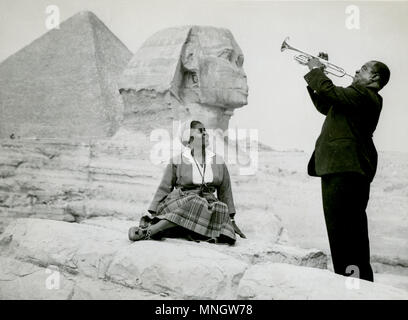 Louis Armstrong und Frau, Ägypten 1961 Stockfoto