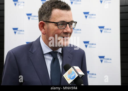 (180517) - Melbourne, 17. Mai 2018 (Xinhua) - Daniel Andrews, Premier der australischen Victoria State, spricht mit Xinhua während eines Interviews in Melbourne, Australien, 14. Mai 2018. Australien Victoria State großen Erfolg durch die Förderung eine umfassende Strategie China-bezogenen Entwicklung, mit einigen der 10 zu tippen - Jahr Ziele in zwei Jahren erreicht hat, seinen Premier Daniel Andrews sagte. (Xinhua/Gui Qing) (Hy) Stockfoto