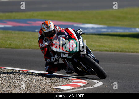 Portrush, Nordirland. 17 Mai, 2018. Internationale North West 200 Motorrad Rennen, Donnerstag Racing; Jeremy McWilliams Credit: Aktion plus Sport/Alamy leben Nachrichten Stockfoto