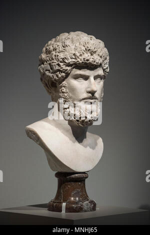 Berlin. Deutschland. Portraitbüste von Römischen Kaiser Lucius Verus, Marmor, 160-170 AD, Altes Museum. Lucius Verus (Lucius Aelius Aurelius Commodus) war. Stockfoto